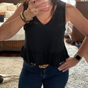 Wild Fable Deep V Neck Black Cropped Ruffled Tank Size M